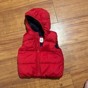 Hooded puffer vest